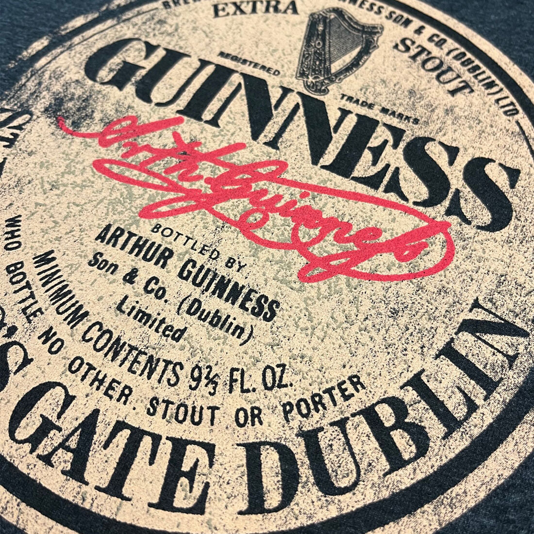 Guinness Men's Acid Wash Vintage Charcoal T-Shirt - Image 5
