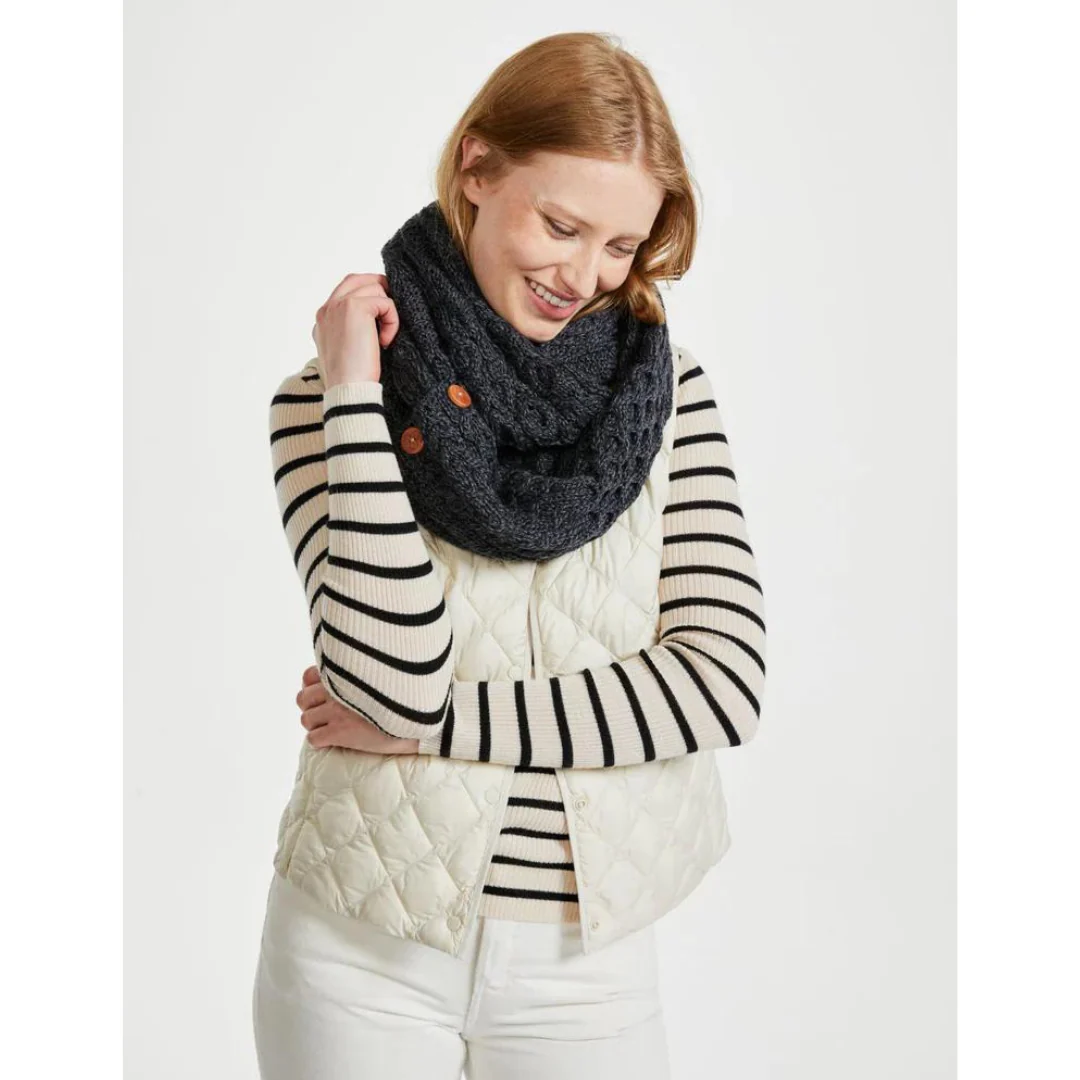 Ladies Buttoned Aran Black Snood Scarf - Image 3